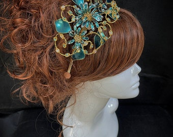 Green fascinator, Green and gold headdress, Fascinator UK, Gold fascinator, Unique fascinator, Bespoke fascinator, emerald fascinator