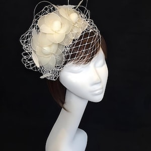 Cream fascinator, ivory fascinator, champagne fascinator, fascinator hat, cream fascinator hat, ivory fascinator hat, Floral fascinator