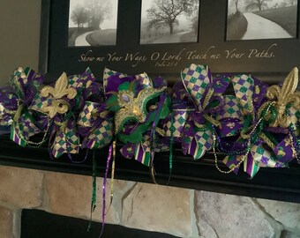 Mardi Gras Garland Mardi Gras Table Decor Mardi Gras Mantel Garland Jester Hat Garland Fat Tuesday Swag Purple Gold Mardi Gras Centerpiece