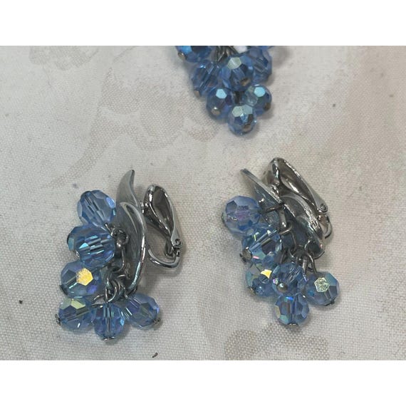 Crystal Aurora Borealis Grape Cluster Brooch Earr… - image 5