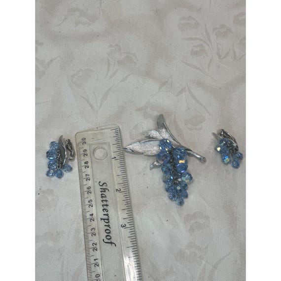 Crystal Aurora Borealis Grape Cluster Brooch Earr… - image 3