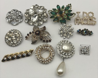 い*し様 ビンテージ　Hattie Carnegie ガラスビーズ 3連 ネック Hattie Carnegie Filigree Dome Brooch Signed-rare-vintage - Etsy