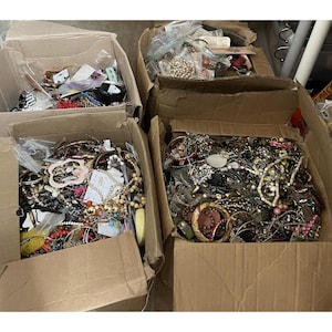 1+ Pounds 25-35 Pcs All Wearable Vintage To Modern Jewelry Lot-READ DESCRIPTION