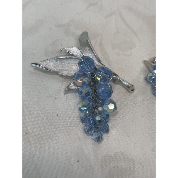 Crystal Aurora Borealis Grape Cluster Brooch Earr… - image 4