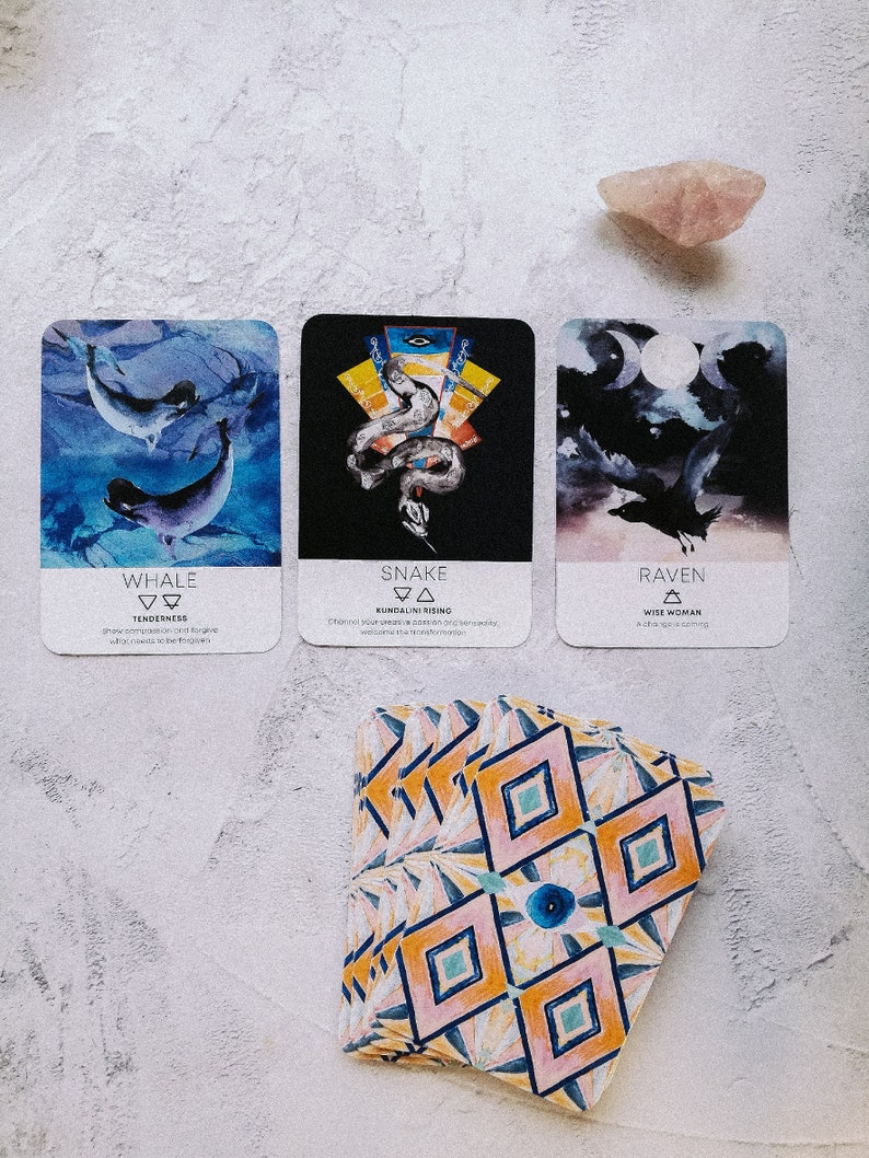 Энимал спирит таро галерея. Тотемное животное колода оракул. Прыгалап хардстоун. The wild unknown animal spirit. Ancestral spirit hearthstone.