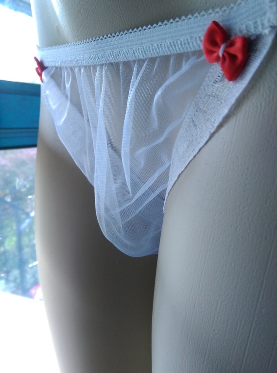 crossdresser in panties Is it crossdressing if I like wearing female underwear ...
