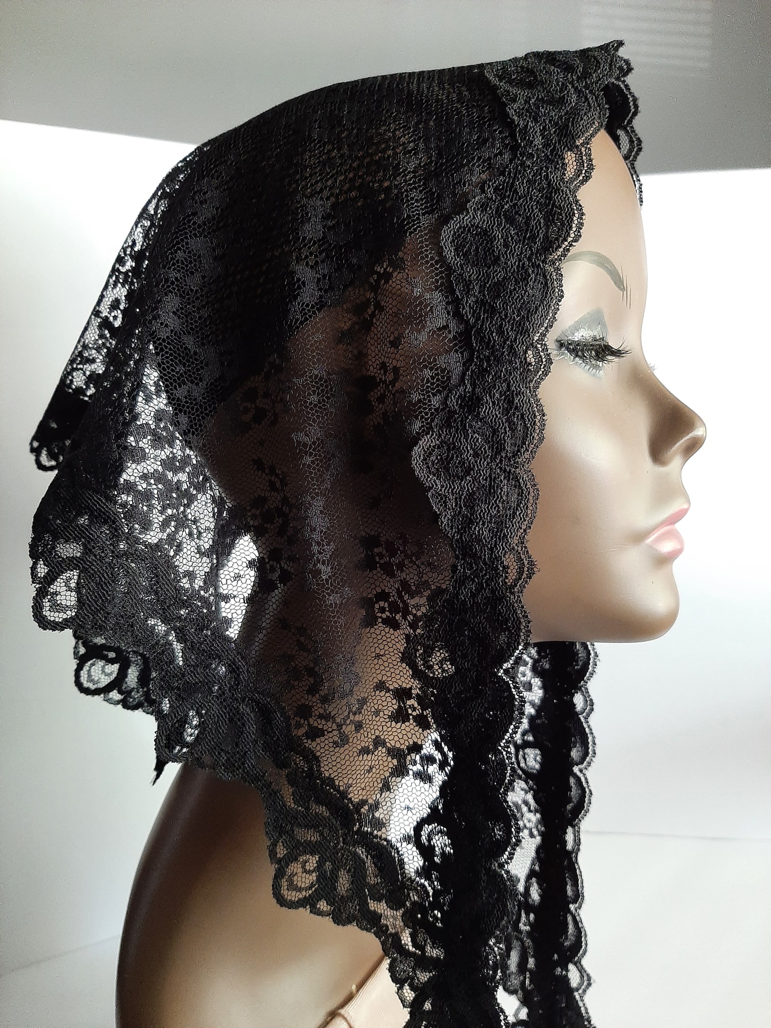 Lace Mantilla, Catholic Head Covering, Small Triangle Chapel Scarf