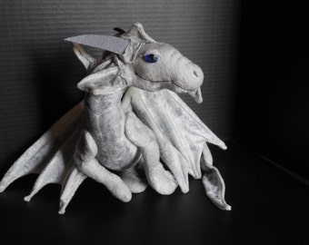 PATRON PDF Peluche dragon portable 2
