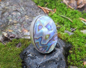 Abalone ring, purple, shell ring, OOAK, cocktail ring, silversmith, gemstone, silver, metalwork, shell, oval, abalone jewelry