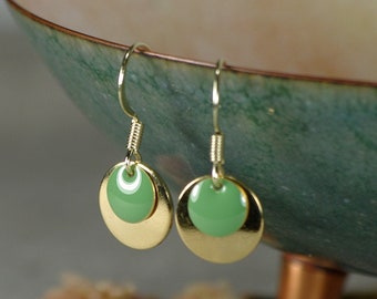 Boucles d'oreilles Cercles émail vert jade or