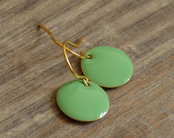 fine small enamel earrings in mint gold color