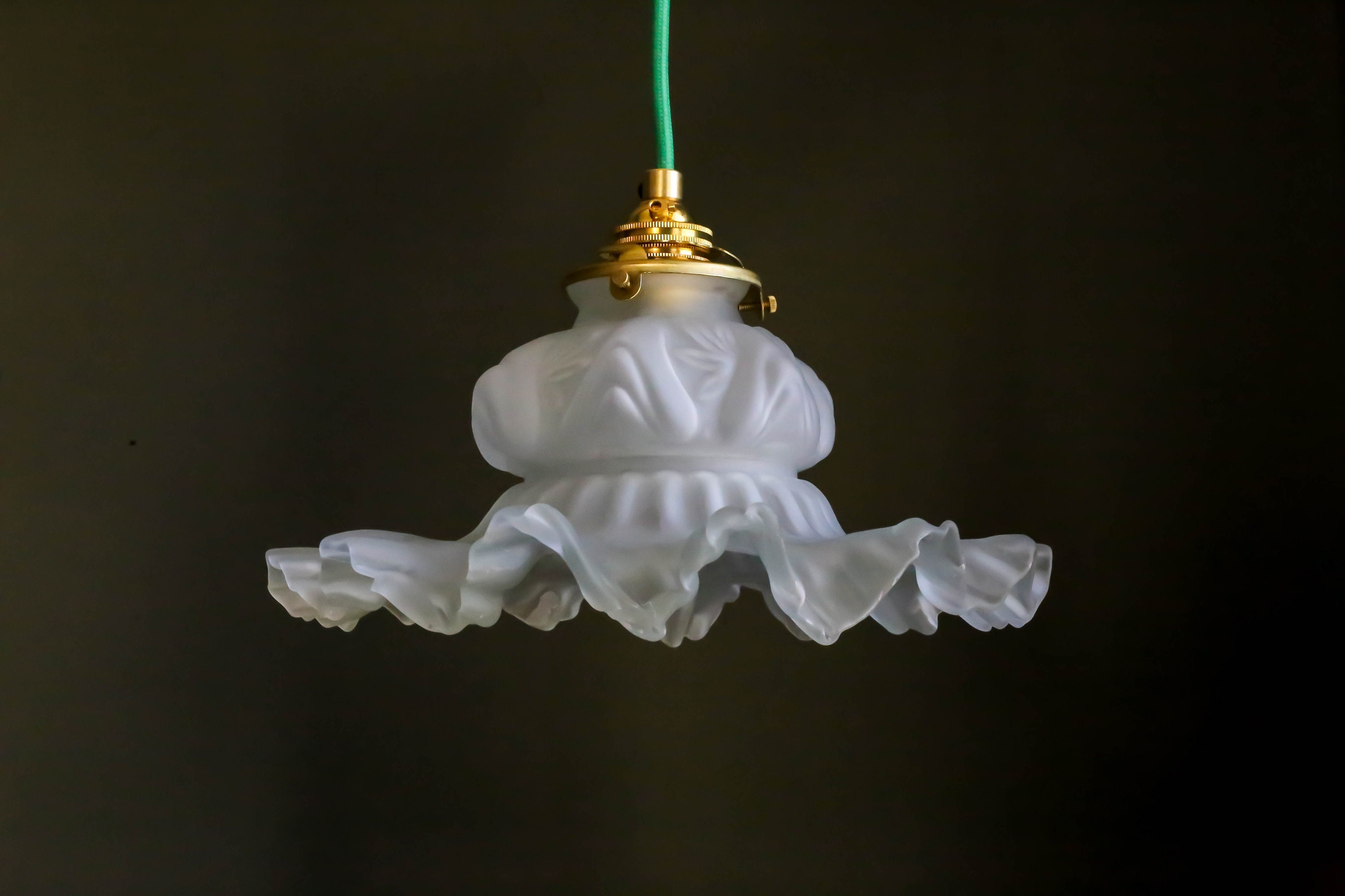 Antike französische Deckenleuchte aus transluziertem | Etsy