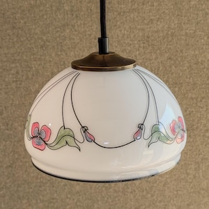 Lampada a sospensione francese antica in vetro bianco con decorazioni art déco - circa 1930