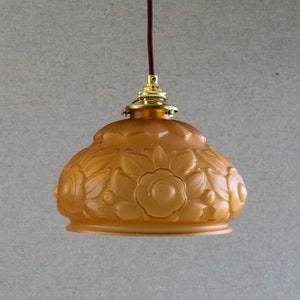 Candeeiro de teto francês antigo em vidro translúcido âmbar com padrões gravados - Candeeiro suspenso francês - Belle Epoque 1910