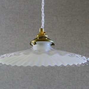 Antique french ceiling light in white pleated glass, french pendant lamp new brass holder and socket new electric cable image 2