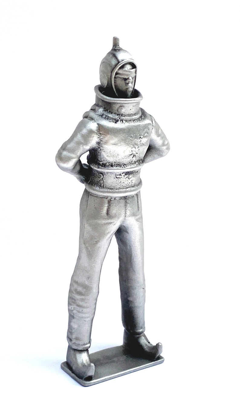 XILIEN 3 Inch Tall, Vibed Solid Pewter Figurine RARE image 2