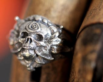 Lotus Skull ring  in .925 silver by Bakutis