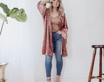 Velvet Crush Kimono - Pink