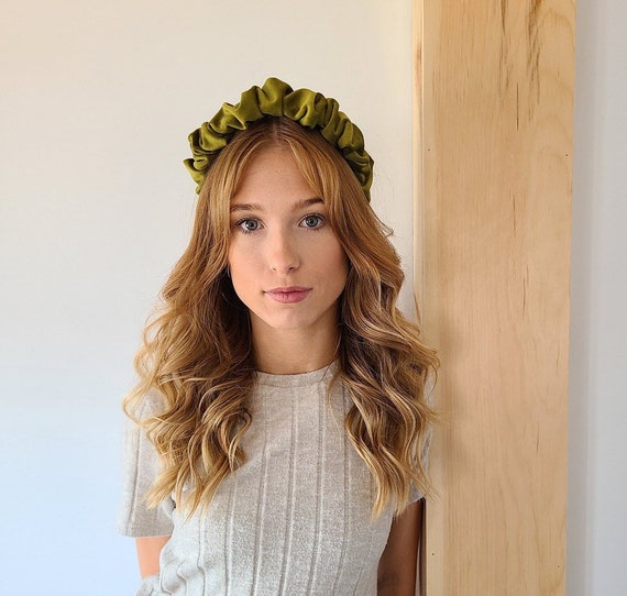 Green velvet headband deals