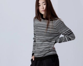 Woman jumper / melange wool jumper woman knit pullover alpaca wool sweater marled sweater gray white black wool sweater / woman wool jumper