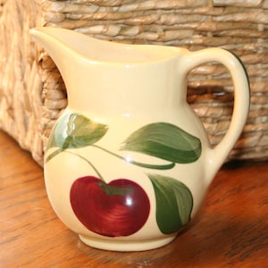 Smallest Size 3-leaf Apple Creamer-Watt Pottery, marked 62 U.S.A.