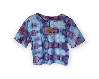 Tie dye crop tee, MEDIUM ice dyed shirt, hand-dyed and one of a kind, M boho tops, shibori cropped t-shirt
