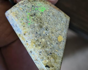 Louisiana Opal Full Face Fire color BIG KITE Cut 39cts