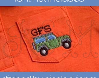 Puede incluir: Tela naranja con un bolsillo que presenta un jeep verde bordado con el texto "GFS" encima.
