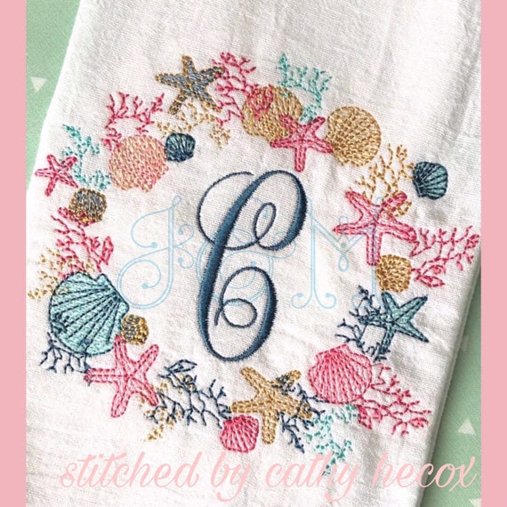 【sea】HANDWRITING EMBROIDERY プルオーバー MOUSSY | CC EMBROIDERY プルオーバー (スウェット・パーカー ) |SHEL