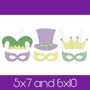 Peut inclure: Trois masques de Mardi Gras avec des chapeaux assortis. Les masques sont violet, jaune et vert. Les chapeaux sont un chapeau de bouffon, un chapeau haut de forme et une couronne.