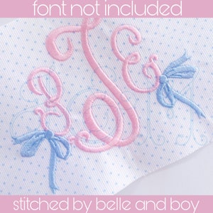 Lato Cimelio Fiocco Nastro Monogramma Aggiungere sul motivo Satin Stitch Vintage Style Macchina Ricamo Design
