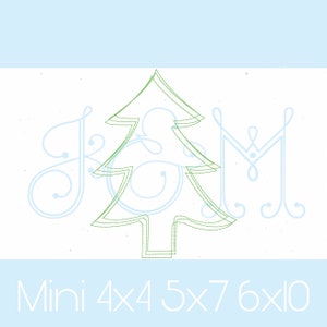 Könnte beinhalten: Grüne Umrandung eines Weihnachtsbaums mit den Worten "From" und "Mom" in blauer Kursivschrift. Der Text "Mini 4x4 5x7 6x10" befindet sich am unteren Rand des Bildes.