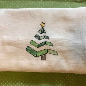 Patchwork Christmas Tree Sketch Fill VIntage Stitch Machine Embroidery Design 4x4 and 5x7