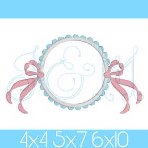 Circle Scallop Edge Monogram Frame with Side Bows  Monogram Wreath Vintage Style Machine Embroidery Design