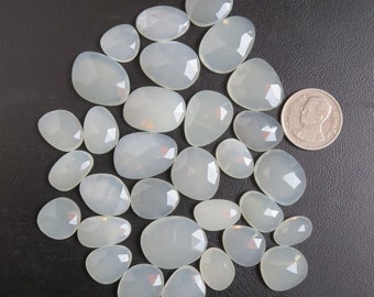 Cabochon di pietra di luna bianca AAA: taglio a rosa, 25-50 carati