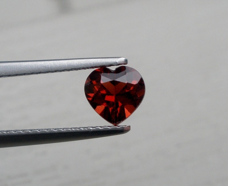 NATURAL garnet HEART 6x6 mm perfect red gift for your valentine red garnet 6mm heart shape garnet perfect for your love once Mozambique red 