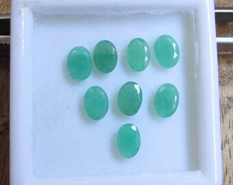 nice quality EMERALD Oval 6X4MM cut stone 8PCS we do order working for emerald only genuine emerald we sale nice quality emerald oval 6x4mm