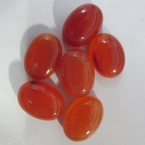 1PC 10X14MM NATURAL CARNELIAN oval cabochon orange carnelian cabochon oval 10x14mm aaa quality smooth caochon 10x14mm carnelian cabochon image 1