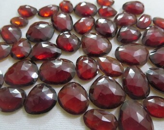 Pietra naturale granato granato granato piatto rosa taglio irregolare di qualità piacevole forma piatta cabochon di granato granato rosa taglio rosecut superiore inferiore