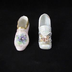 Set of 2 Decorative Vintage Porcelain Shoes Figurines, Pasco and Japan