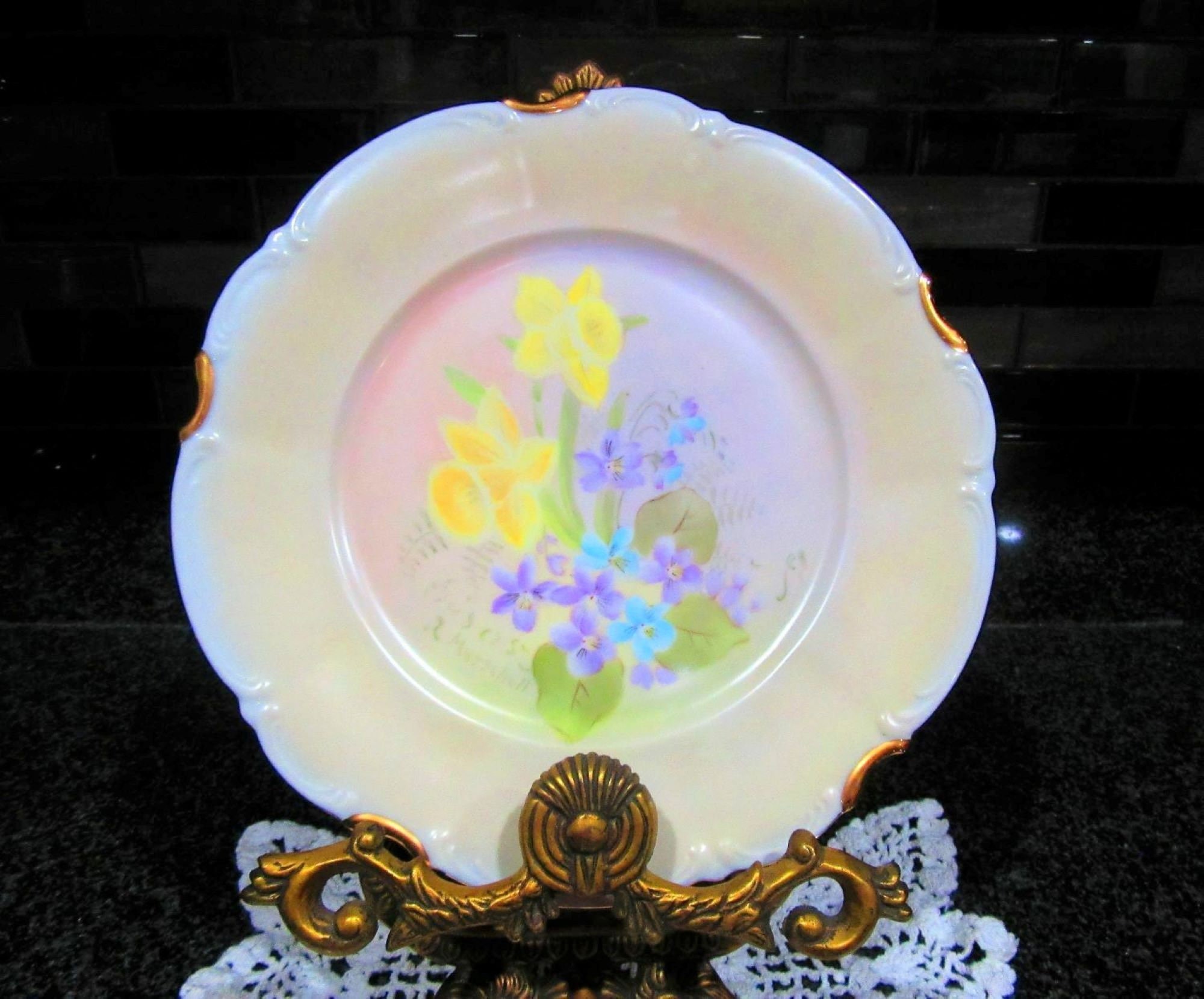 Vintage Hutschenreuther Germany Sylvia Pale Yellow Plate, Hand