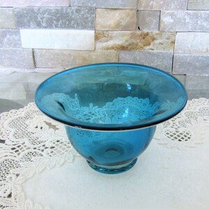 Vintage Signed Bayer Glass Turquoise Rainbow Art Glass Bowl