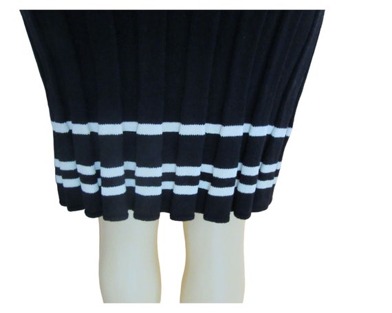 Vintage St John Black w White Stripe Pleated Knit… - image 5