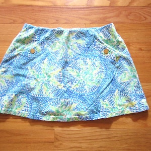 Vintage Lilly Pulitzer Multi Colored Blue, Green & White Skort, Skirt w Shorts in Sz M