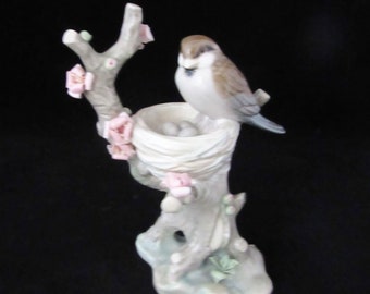 Lladro "Bird in a Nest" High Gloss Porcelain Figurine w Applied Pink Flowers