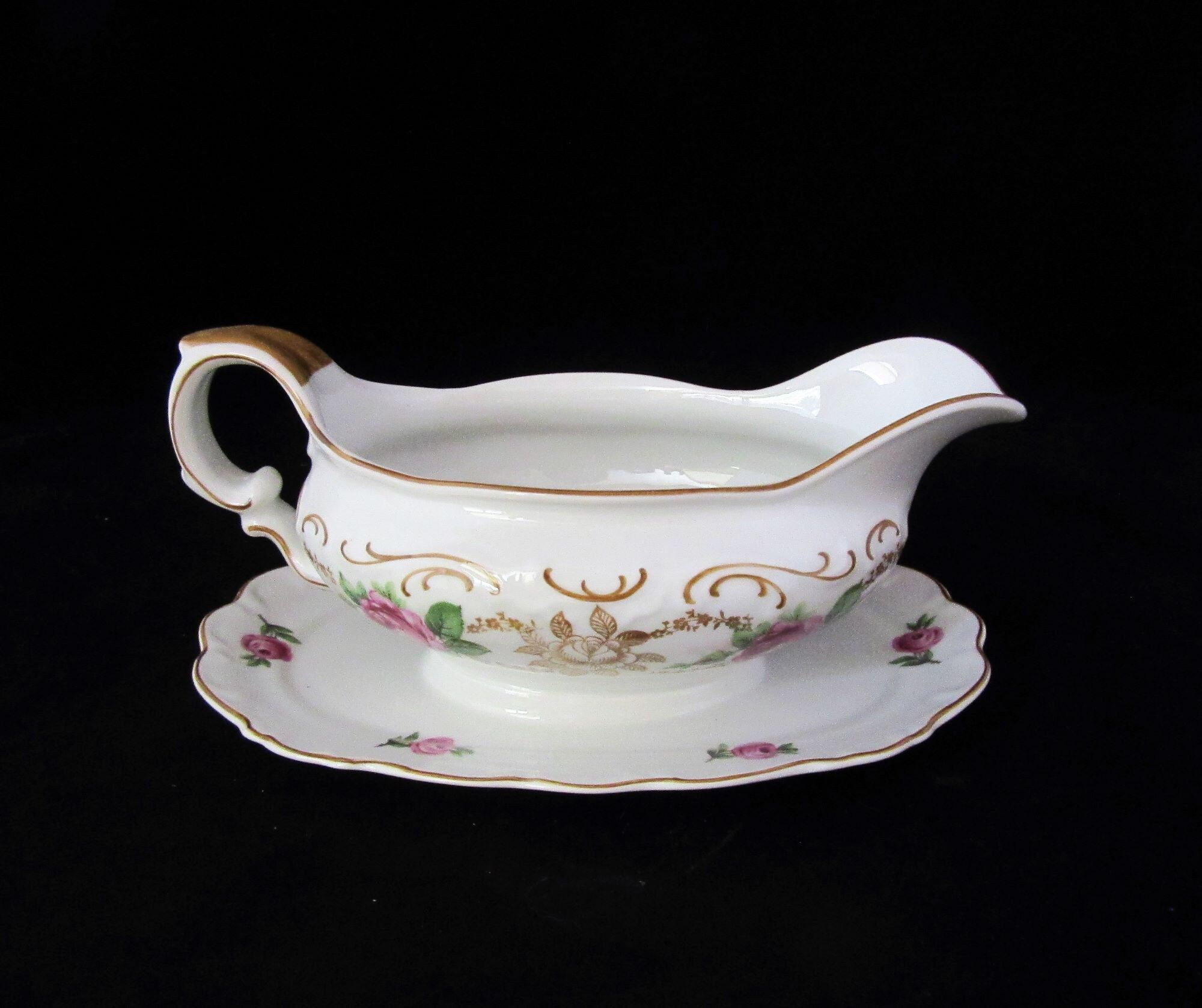 4 years warranty Gravy Boat with Attached Underplate HC713 by HEINRICH