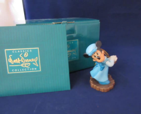 WDCC Disney Mickey's Christmas Carol Minnie Mouse, Mrs Cratchit