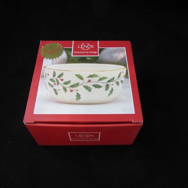 Nouveau dans la boîte, Lenox Holiday America by Design Small 5 « Bowl w Holly & Berries