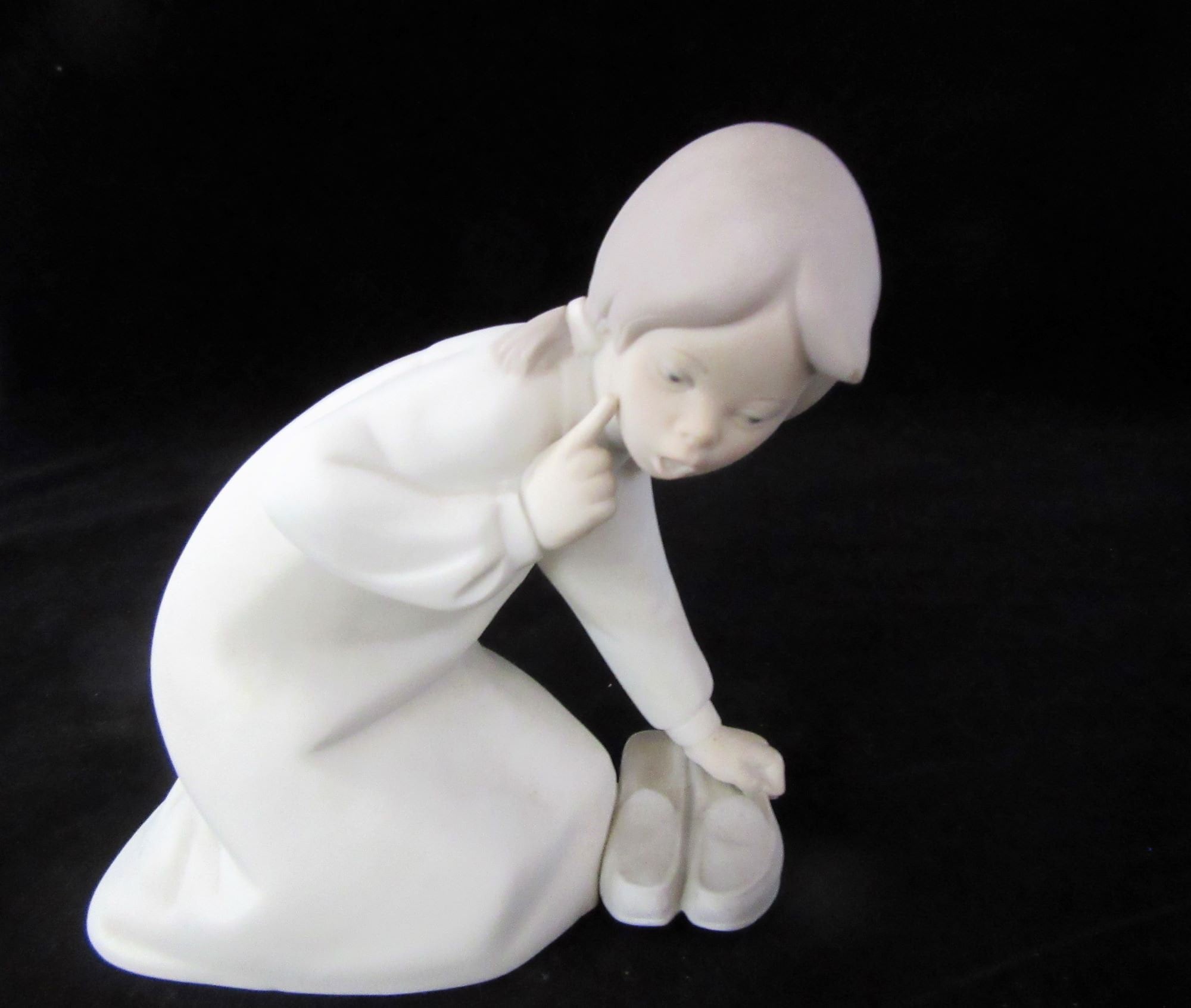 Vintage Lladro Figurine, Matte or Bisque Finish, Girl With
