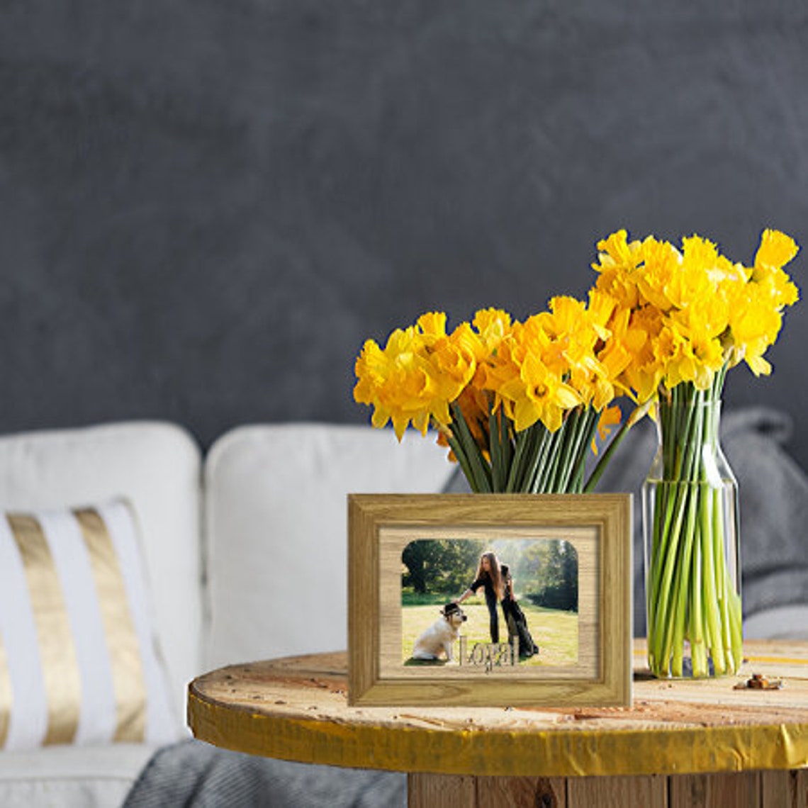 Loyal Frame Loyal Tabletop Picture Frame - Pet Photo Frame - Holds 4x6 Photo ...